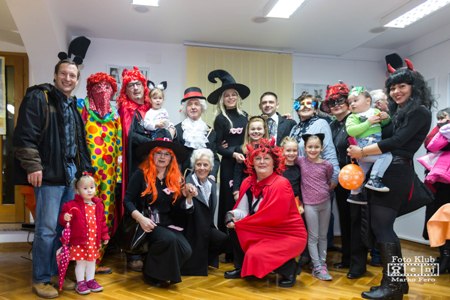 „CRNO-BELI MESOPUST-BLAGO SA SENJSKIH ŠUFITA“  – MAŠKARANO DRUŽENJE I OTVORENJE MESOPUSNE IZLOŽBE U GRADSKOJ KNJIŽNICI SENJ