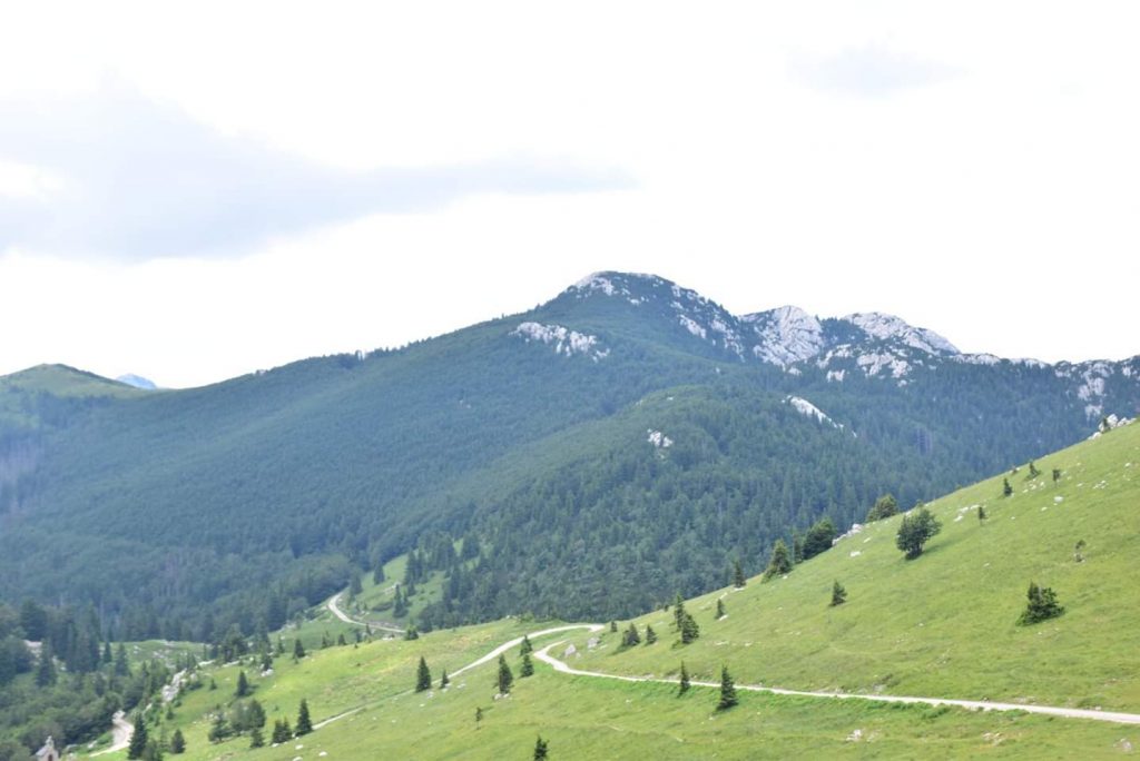 NAJAVA-PLANINARSKA VEČER U KNJIŽNICI