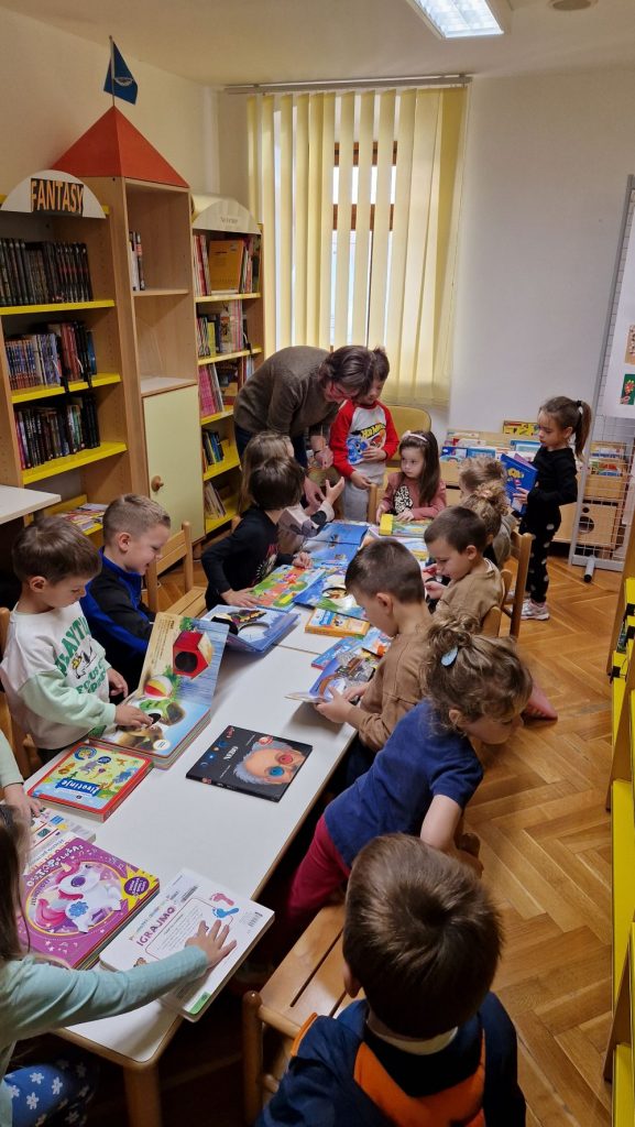 ŠKOLA I VRTIĆ U KNJIŽNICI-MJESEC HRVATSKE KNJIGE 2025.